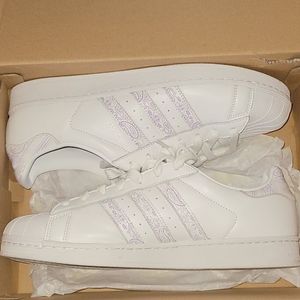 Adidas Superstar
